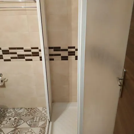 Bedroom - Center